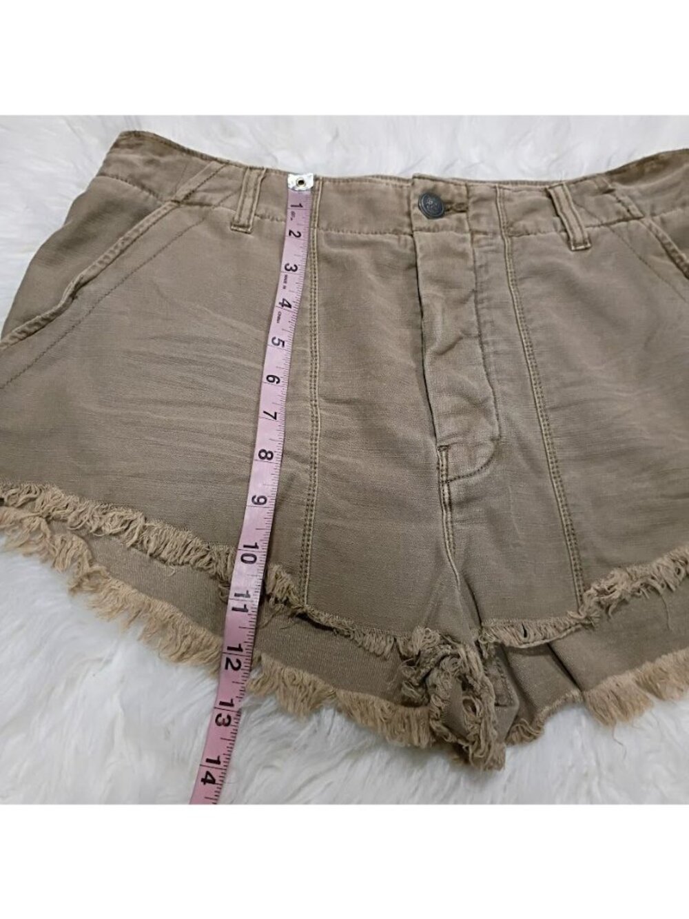 Free People Easy Goes It Boho Festival Sz 10 Shorts Beige Frayed Hem - Picture 9 of 12
